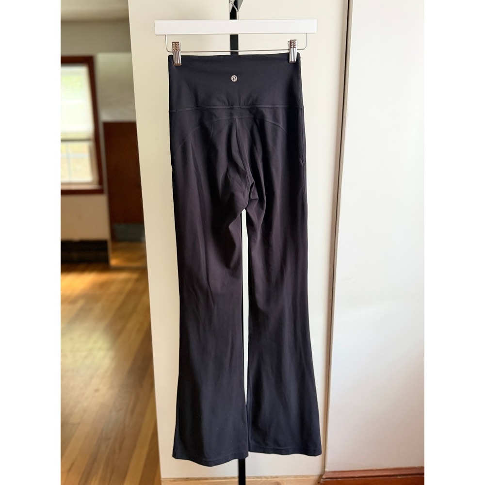 Lululemon Groove Pant III (Regular) – Size 4 – Black